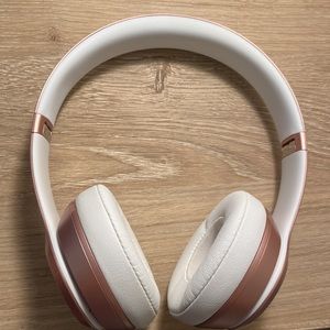 Beats by Dr. Dre Solo3- Rose Gold